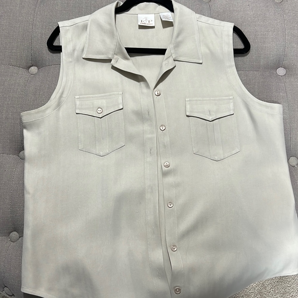 100% silk button up golf shirt